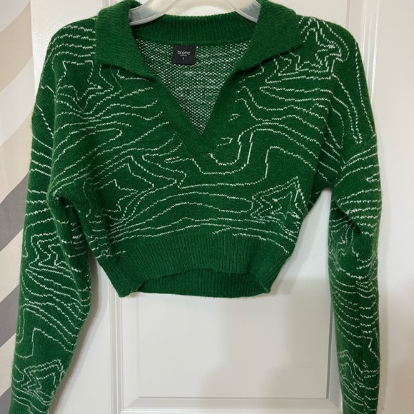 2-piece skirt set, green sweater material, size Small (fits like a Medium) - Picture 2 of 3